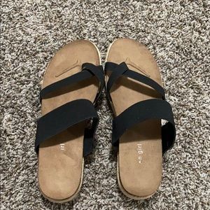 Women’s sandals